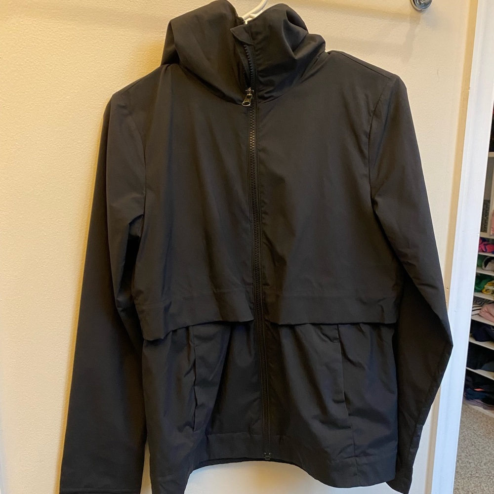 Lululemon Black Windbreaker